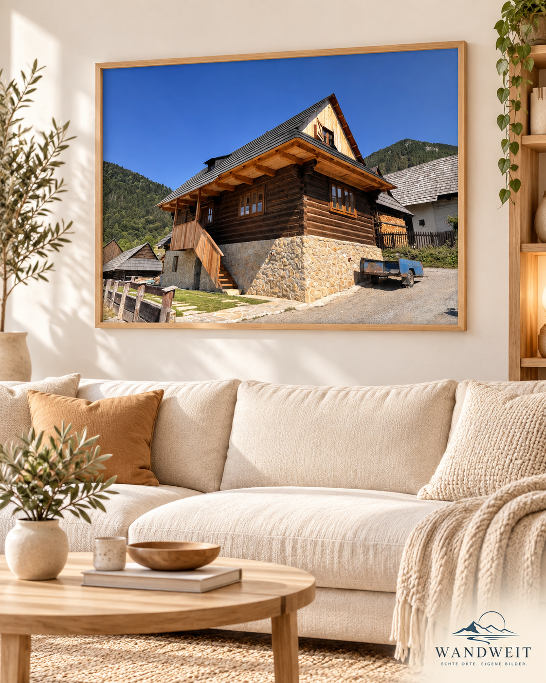 Holzhaus in den Bergen – Fotoprint