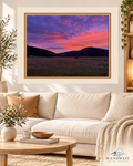 Rotvioletter Abendhimmel – WANDWEIT Fotoprint im Wohnraum