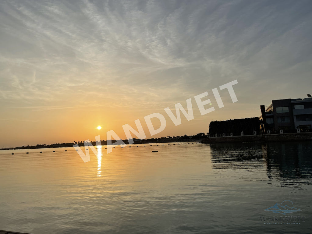 Sonnenuntergang am Wasser – Originalfoto mit WANDWEIT Wasserzeichen